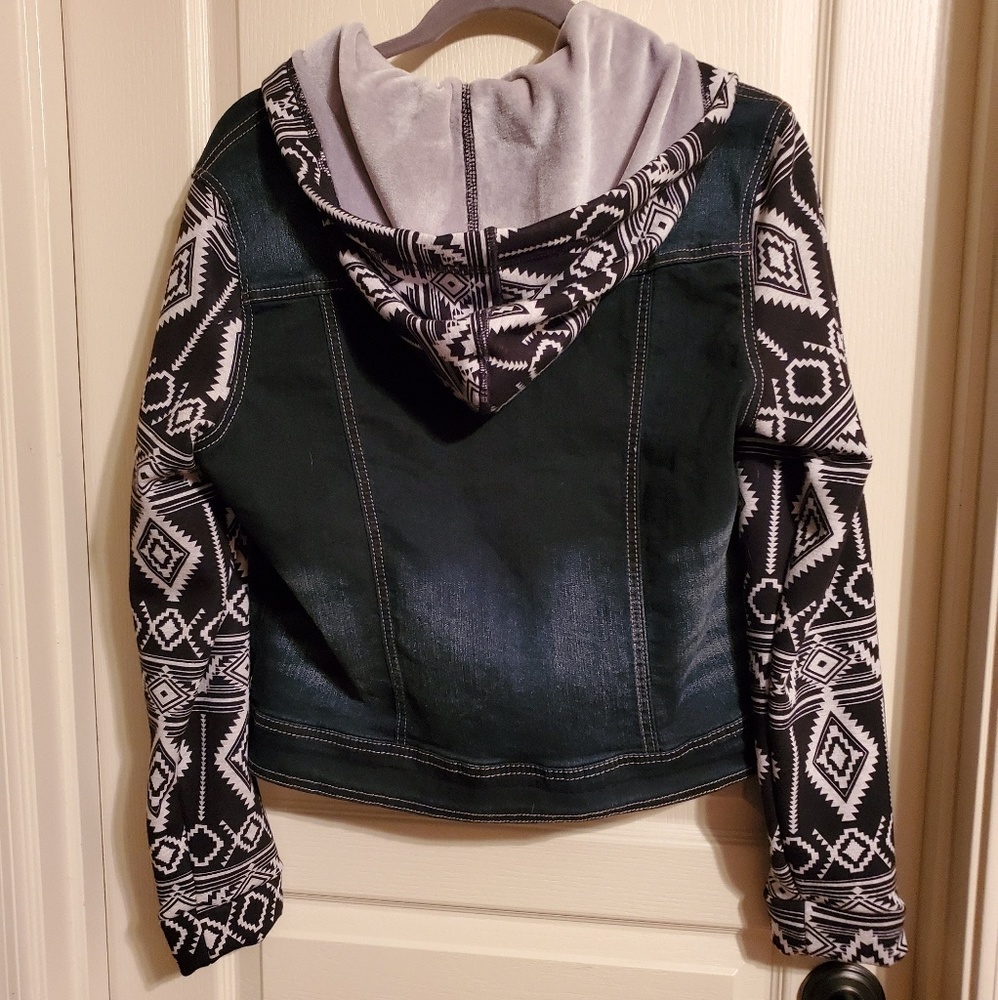 Jean jacket - Picture 3 of 3